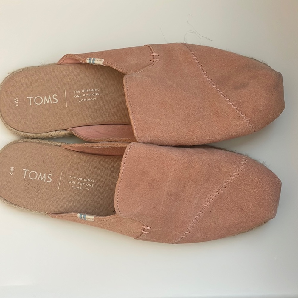 Tom’s Slip Ons